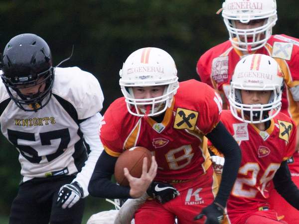 Invaders Nachwuchs zum Auftakt stark