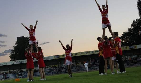 Cheer'in Vaders beim Fußball