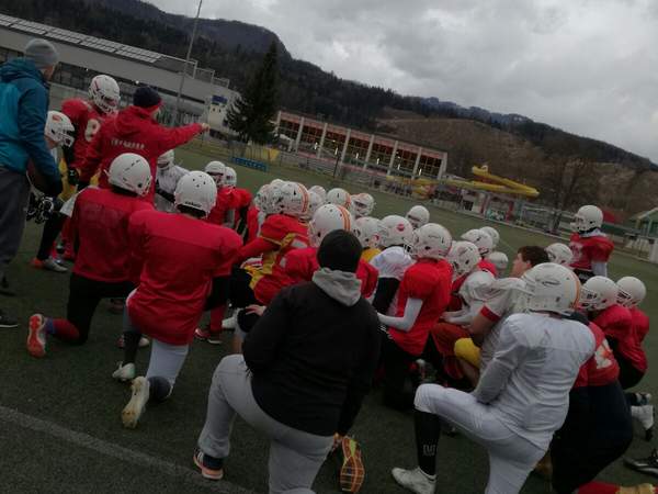 Invaders verpassen sich Feinschliff