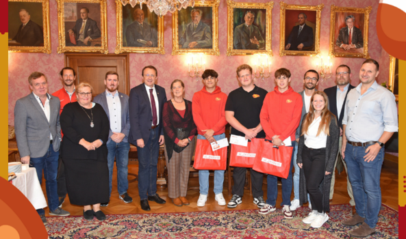 Unsere drei U19 Europameister zu Besuch bei St. Pöltens Bürgermeister 
