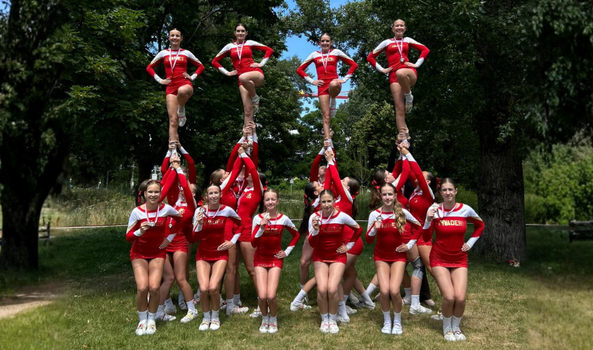 Erfolgreiche Saison für Invaders Cheerleader Nachwuchs 