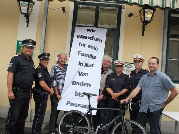 Wandern für eine Familie in Not