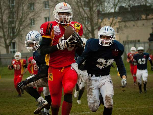 Invaders gewinnen die Autumn Bowl 2013