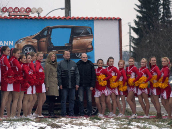 Cheer'in Vaders supporten Ford-Gewinnspiel